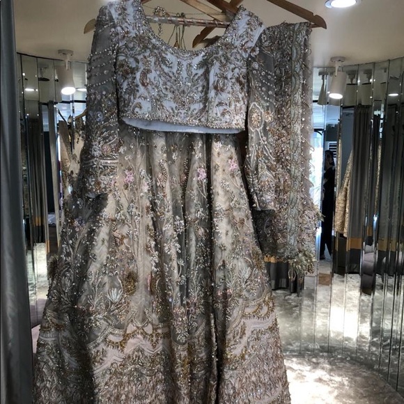 Suffuse Bridal Outfit!! Never worn other then this picture! I am a size Small. - Picture 4 of 6